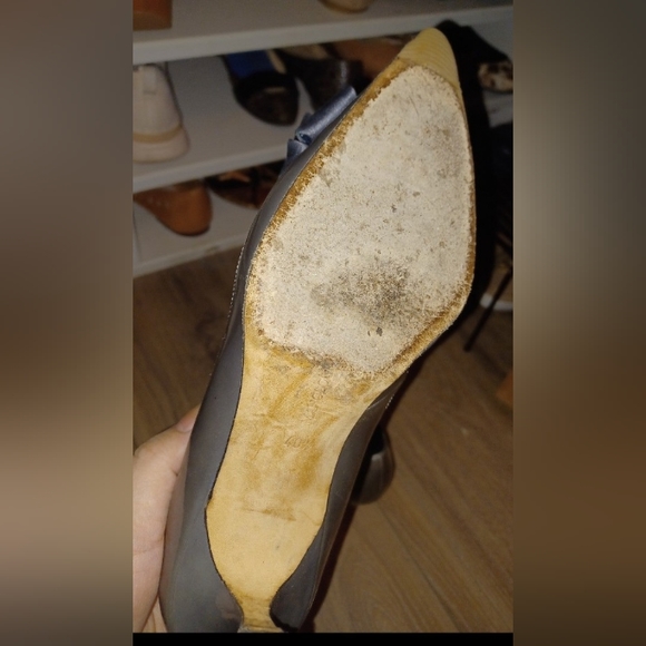 Manolo blahnik lisane patent Grey bow kitten heels 40.5 - Picture 7 of 11